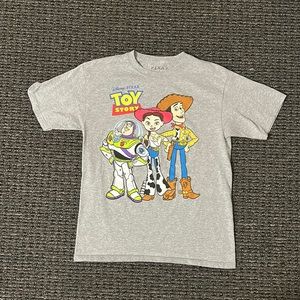💥Disney’s Pixar Toy Story Buzz, Woody, Jesse Women’s Size M T-Shirt💥